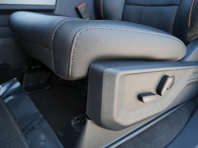 2026 Ford F-350SD Lariat DRW 4WD