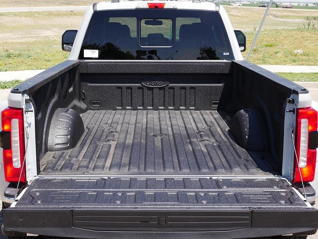 2026 Ford F-350SD Lariat DRW 4WD
