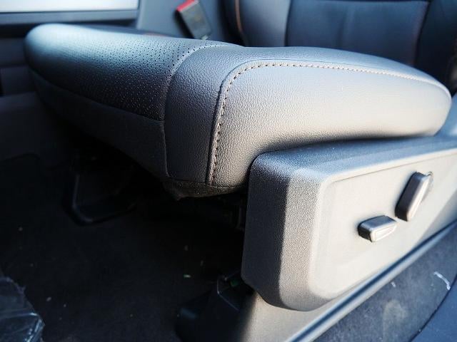 2026 Ford F-350SD Lariat DRW 4WD