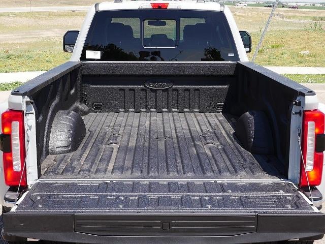 2026 Ford F-350SD Lariat DRW 4WD