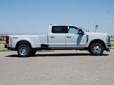 2026 Ford F-350SD Lariat DRW 4WD