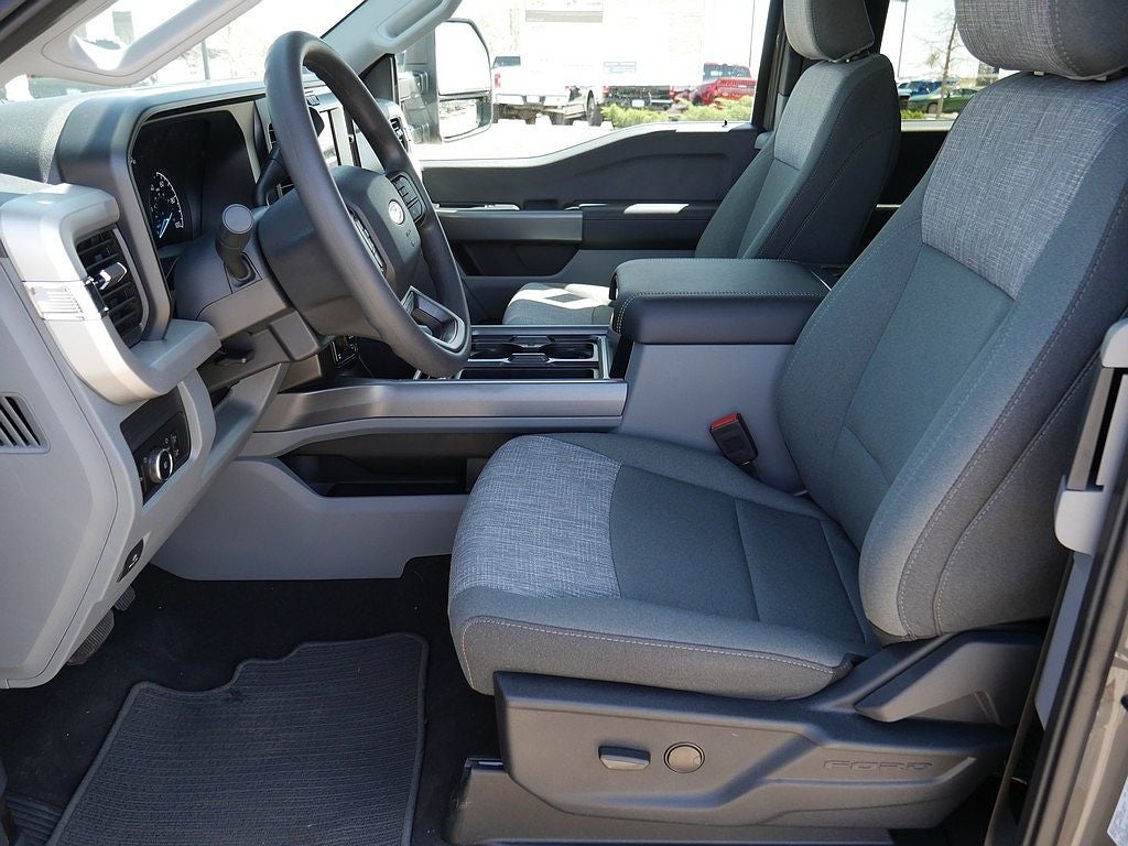 2026 Ford F-350SD XLT SUPER CAB 4WD