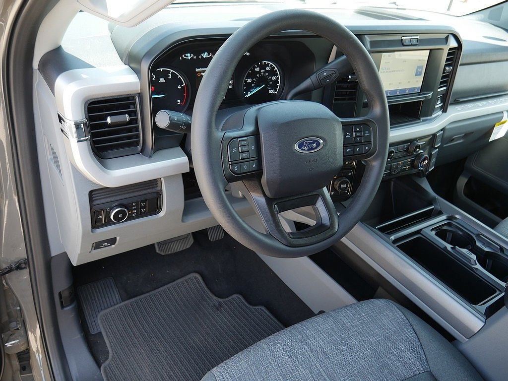 2026 Ford F-350SD XLT SUPER CAB 4WD