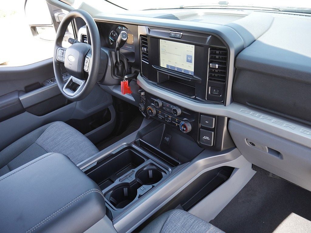 2026 Ford F-350SD XLT SUPER CAB 4WD