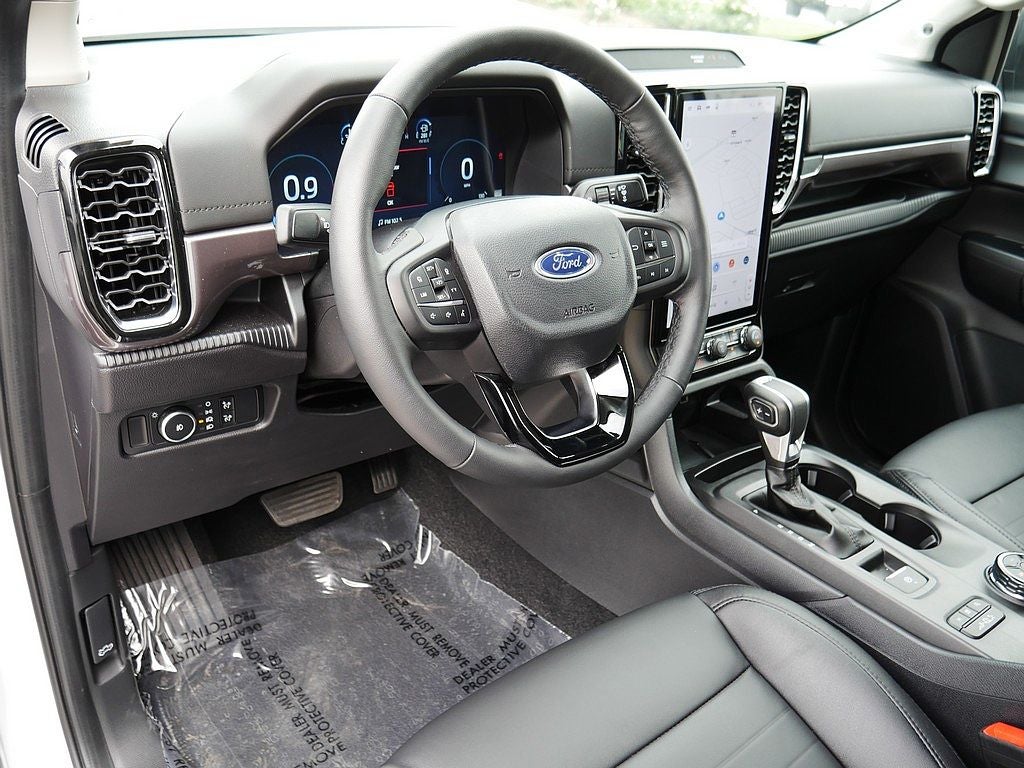 2025 Ford Ranger Lariat CREW