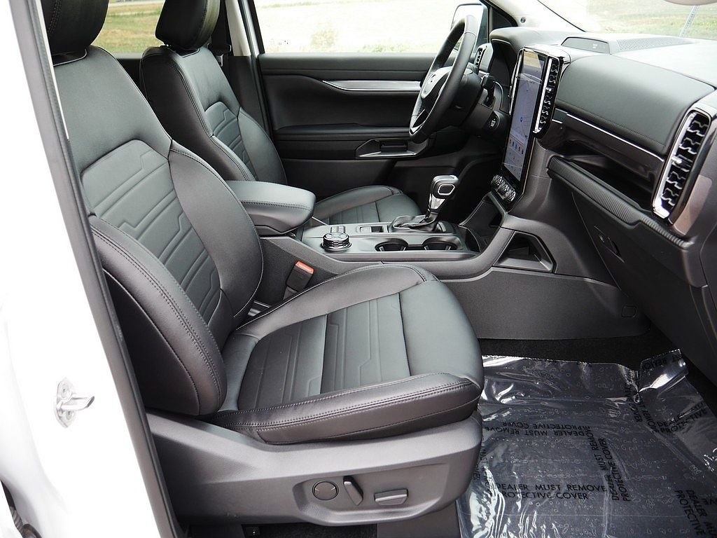 2025 Ford Ranger Lariat CREW