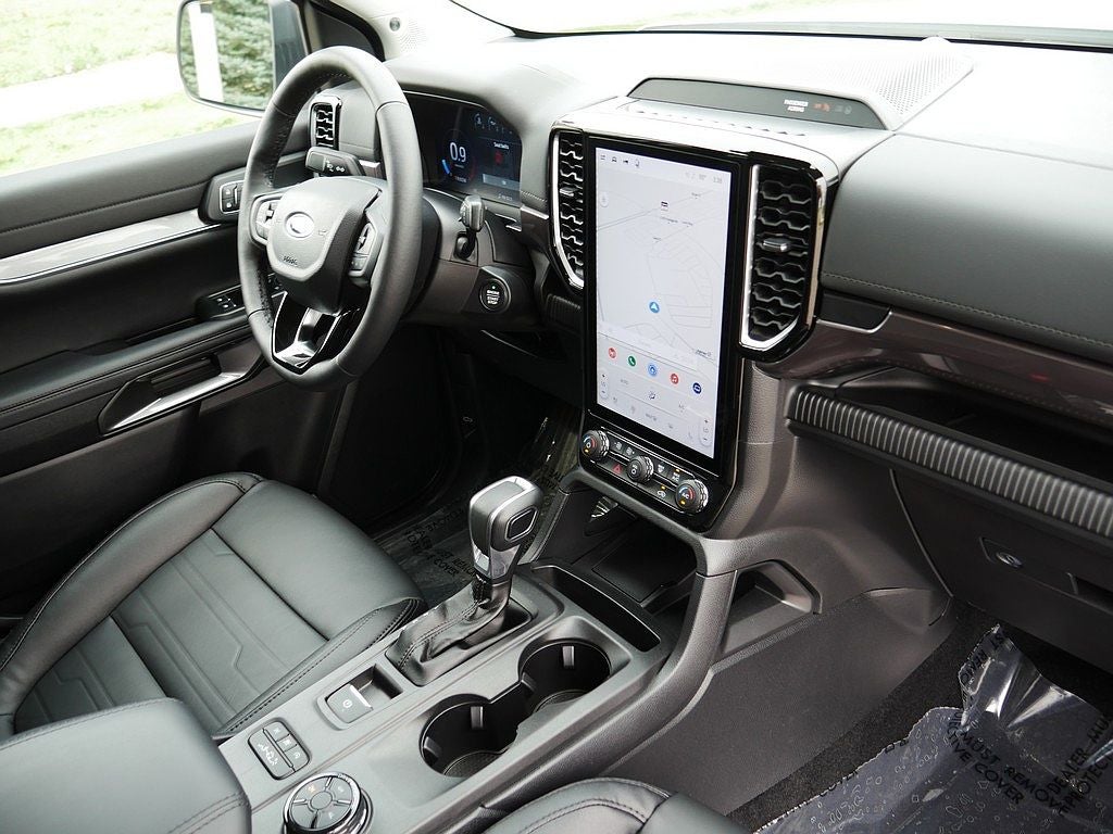 2025 Ford Ranger Lariat CREW