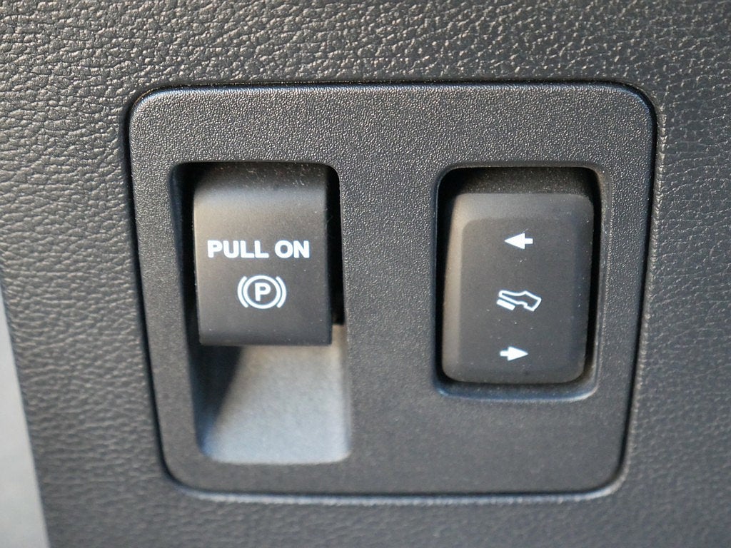 2020 Ford F-150 XLT CREW 5.0