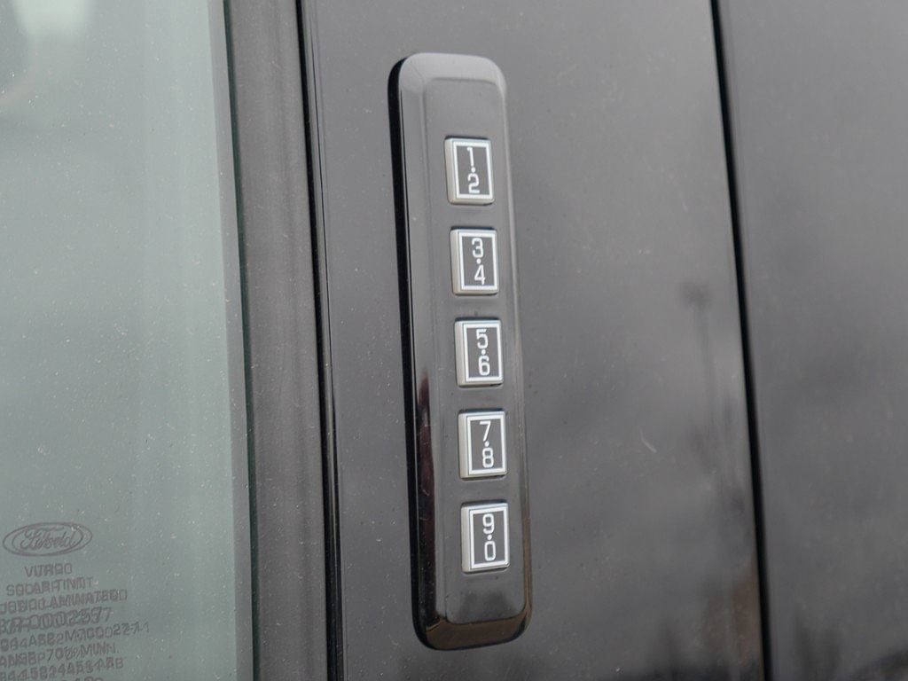2023 Ford F-150 XLT CREW 2.7