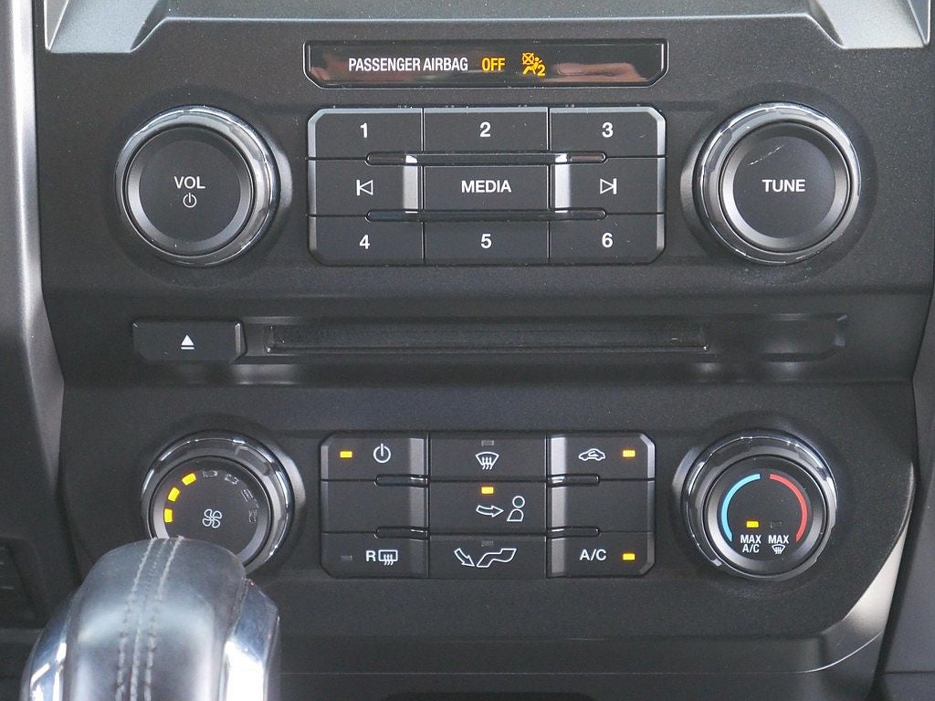 2017 Ford F-150 XLT CREW 2.7