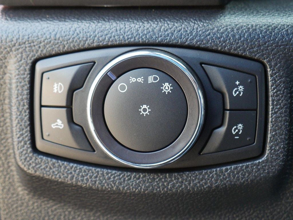 2017 Ford F-150 XLT CREW 2.7