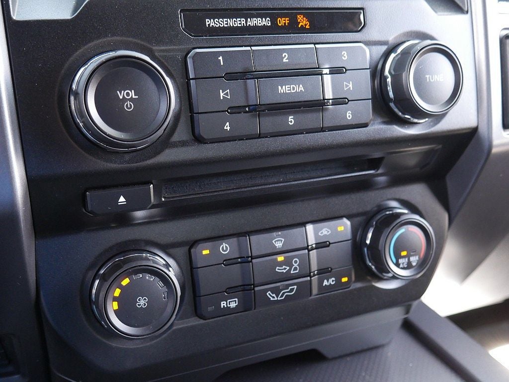 2017 Ford F-150 XLT CREW 2.7