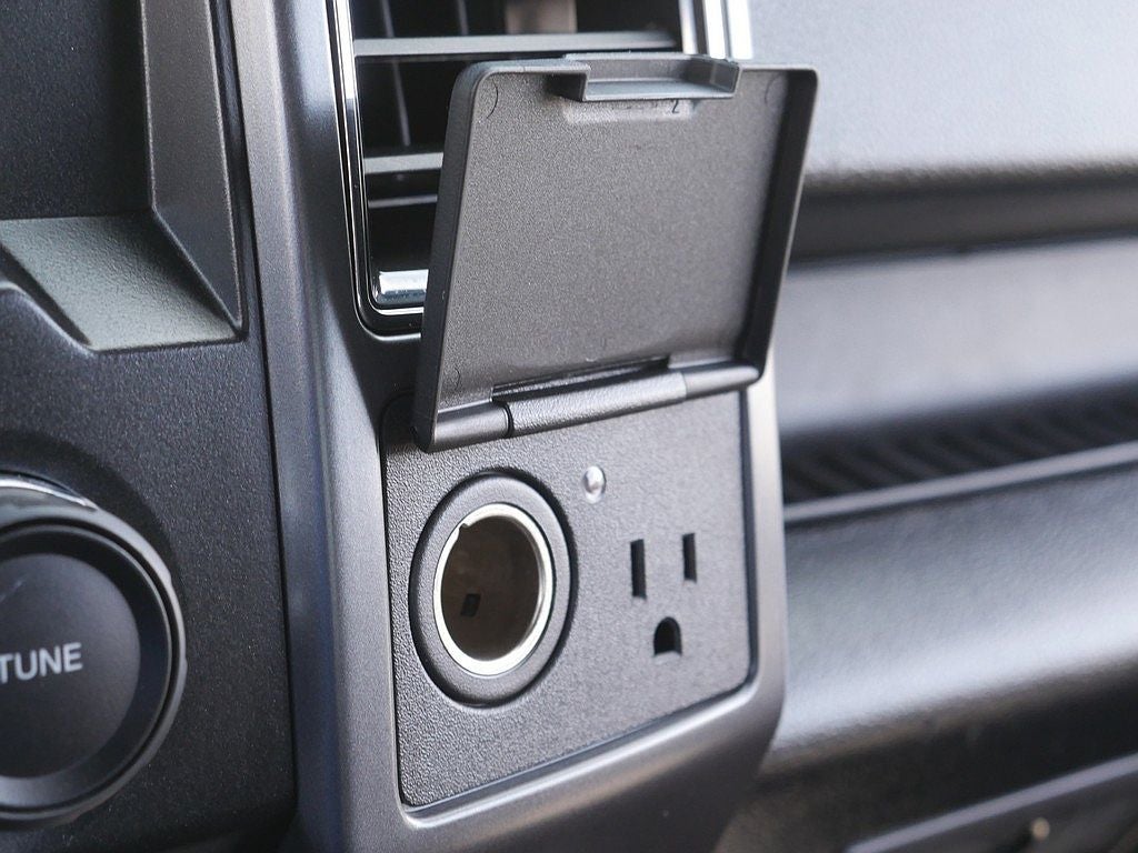 2017 Ford F-150 XLT CREW 2.7