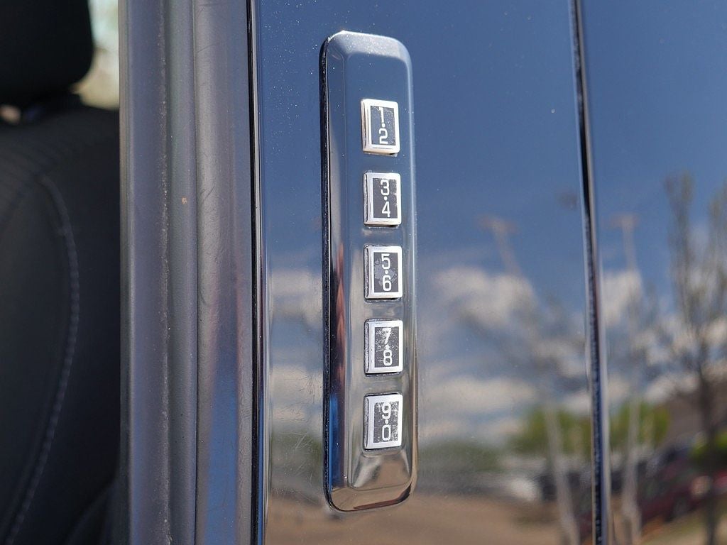 2017 Ford F-150 XLT CREW 2.7