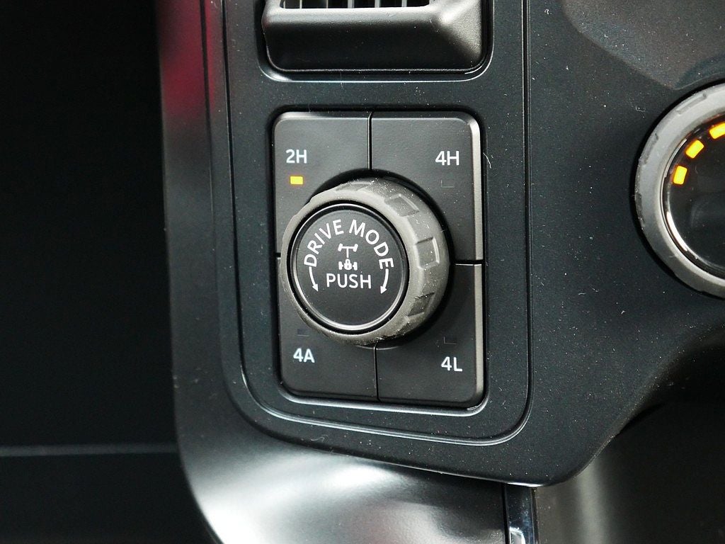 2026 Ford F-150 STX CREW 4WD