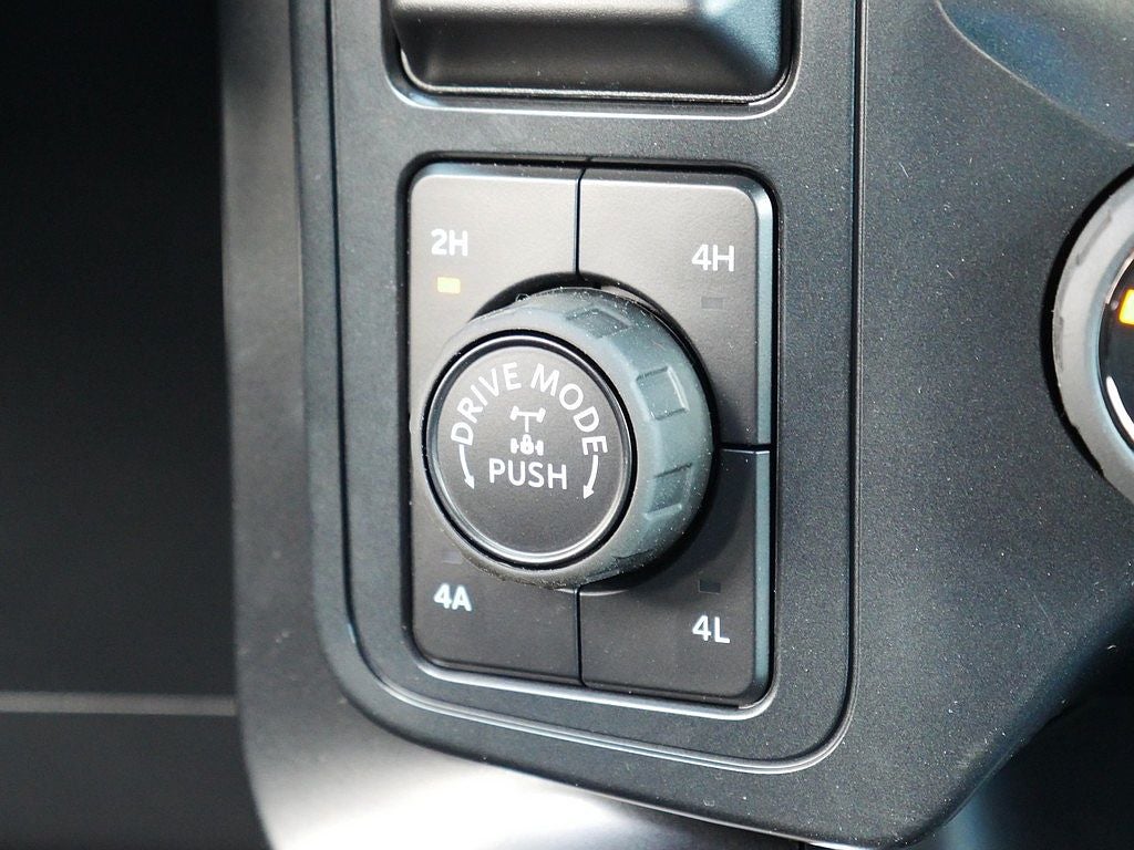 2026 Ford F-150 STX LOBO CREW 4WD