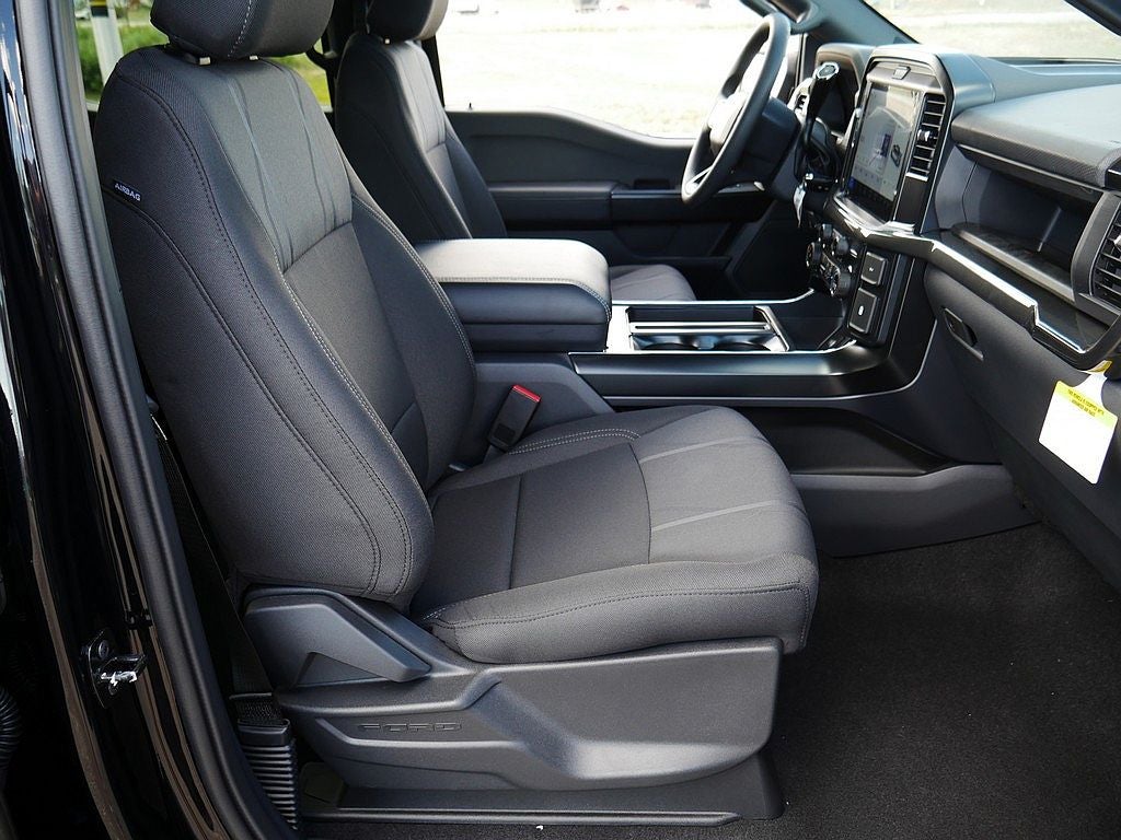 2026 Ford F-150 STX LOBO CREW 4WD
