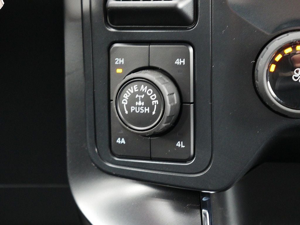 2026 Ford F-150 STX CREW 4WD