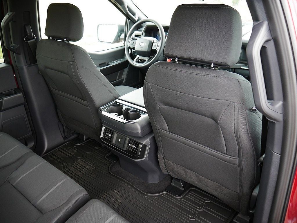 2026 Ford F-150 STX CREW 4WD