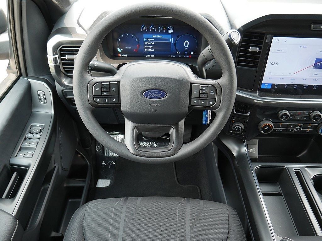 2026 Ford F-150 STX CREW 4WD