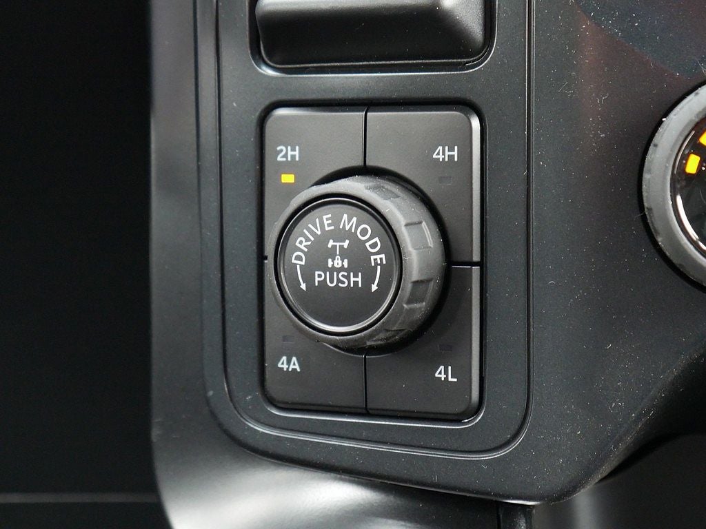 2026 Ford F-150 STX CREW 4WD
