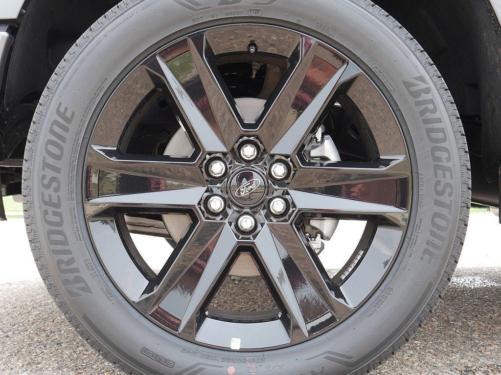 2026 Ford F-150 STX CREW 4WD