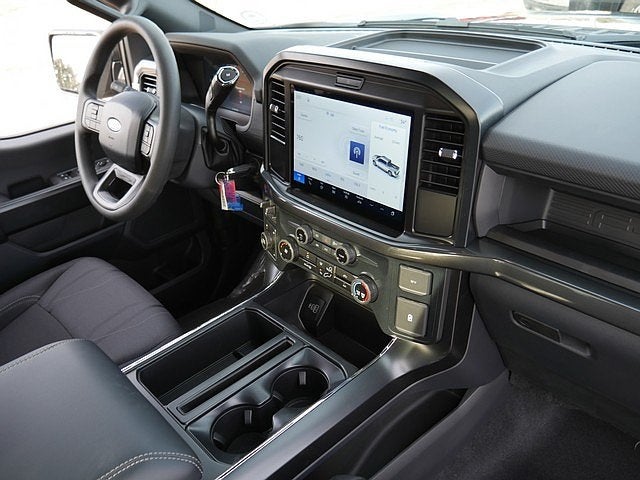 2026 Ford F-150 STX CREW 4WD