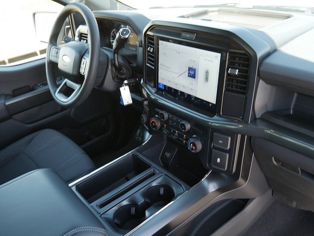 2026 Ford F-150 STX CREW 4WD