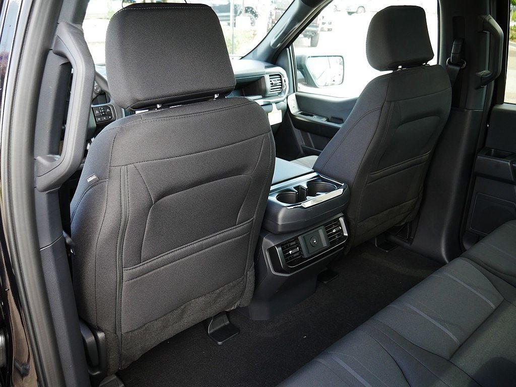 2026 Ford F-150 STX CREW 4WD