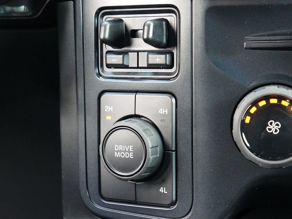 2026 Ford F-150 STX CREW 4WD