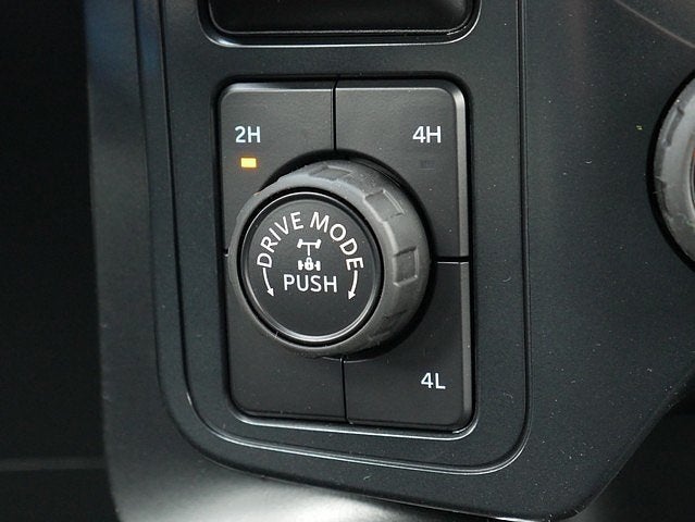 2025 Ford F-150 STX CREW 4WD