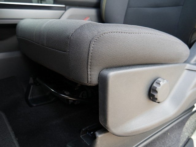 2025 Ford F-150 STX CREW 4WD