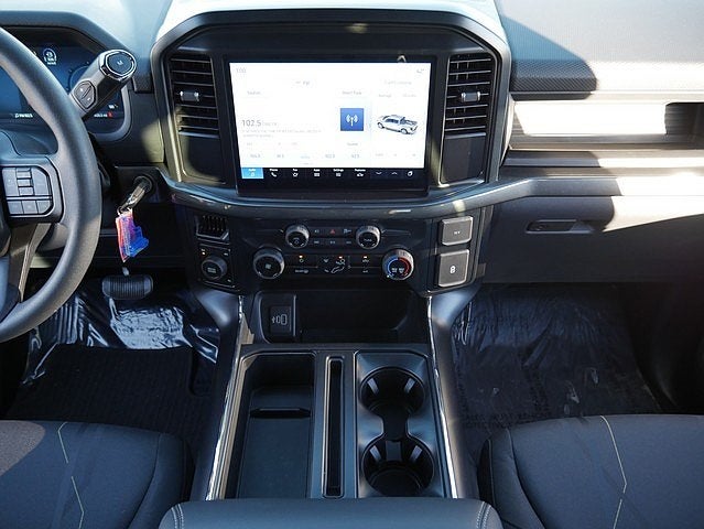 2025 Ford F-150 STX CREW 4WD