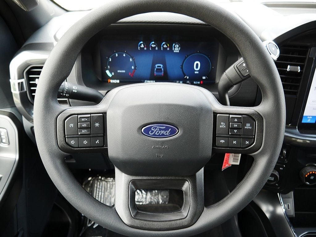 2026 Ford F-150 STX CREW 4WD
