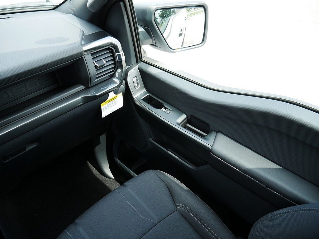 2026 Ford F-150 STX CREW 4WD