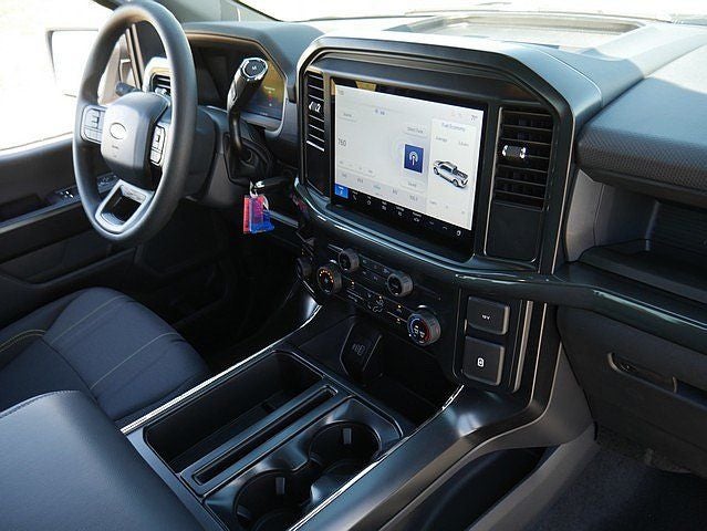 2025 Ford F-150 STX CREW 4WD