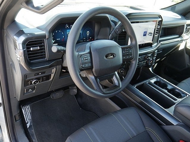 2025 Ford F-150 STX CREW 4WD