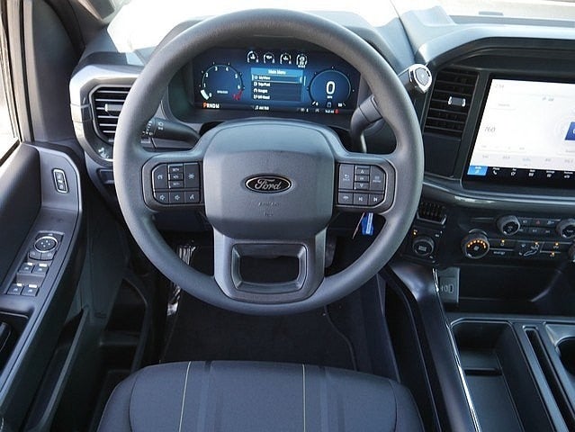 2025 Ford F-150 STX CREW 4WD