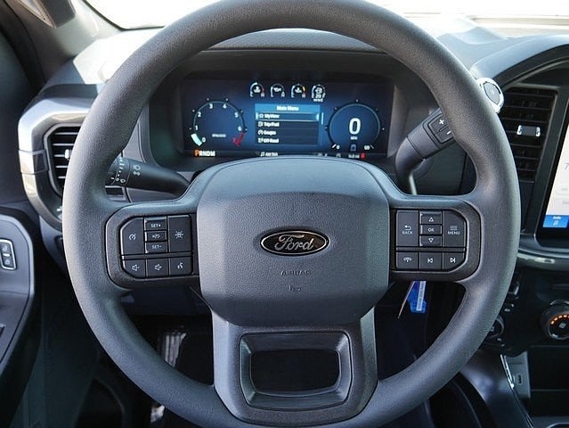 2025 Ford F-150 STX CREW 4WD