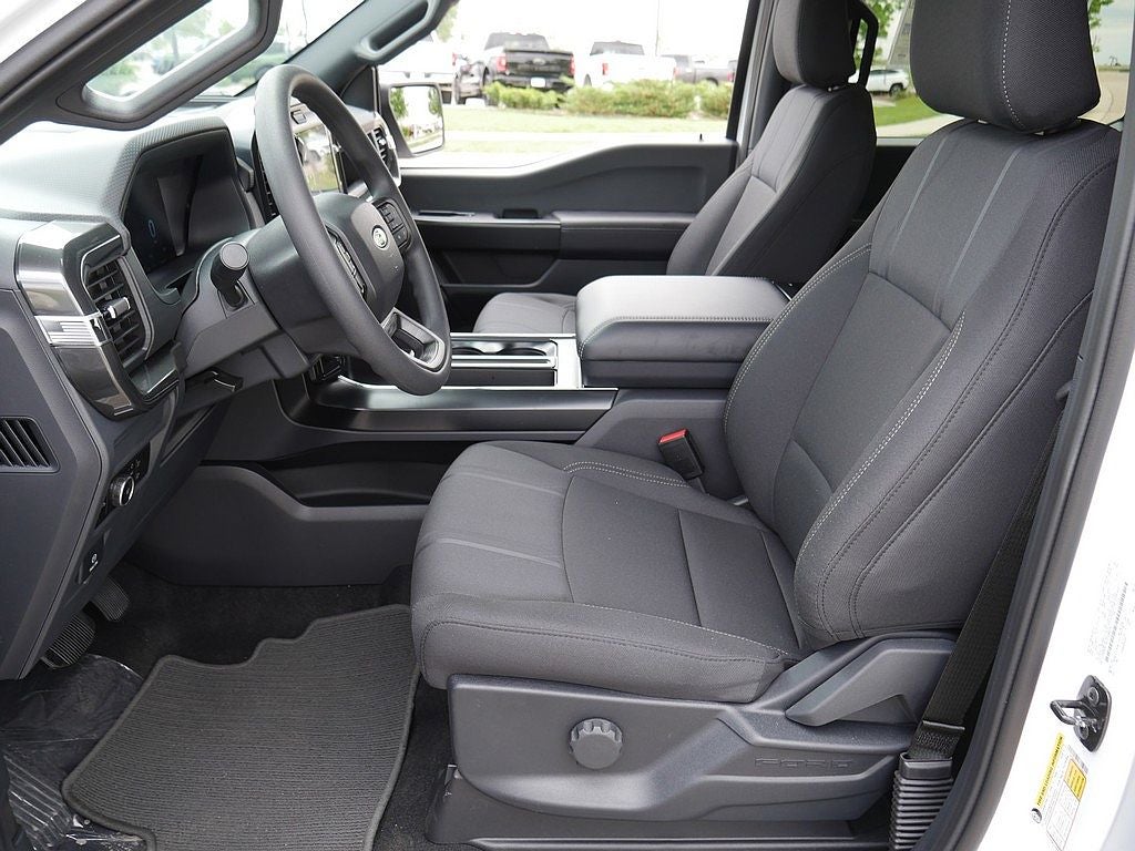 2026 Ford F-150 STX CREW 4WD