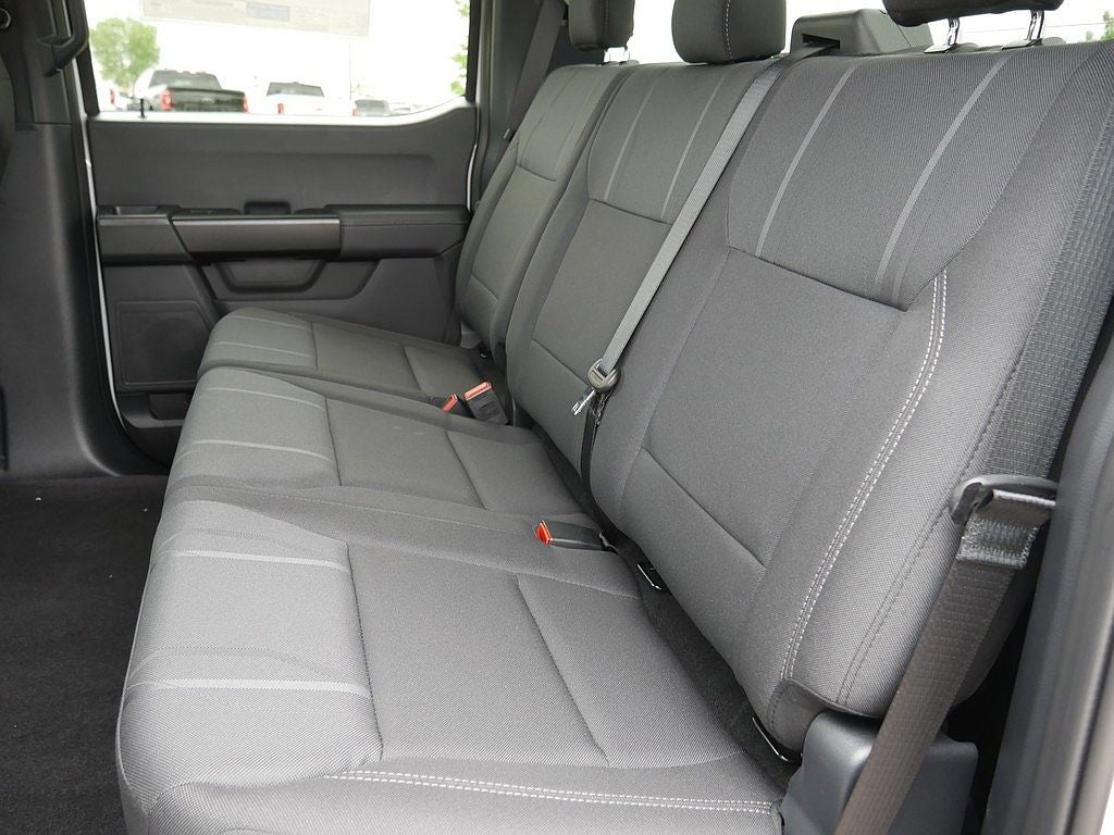 2026 Ford F-150 STX CREW 4WD