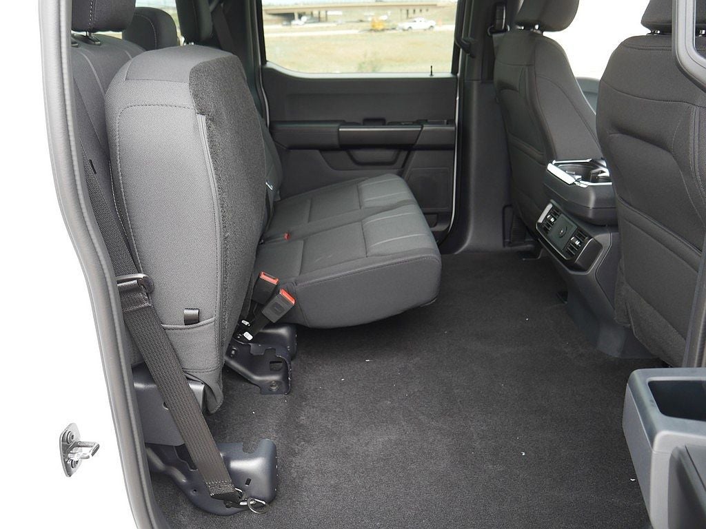 2026 Ford F-150 STX CREW 4WD