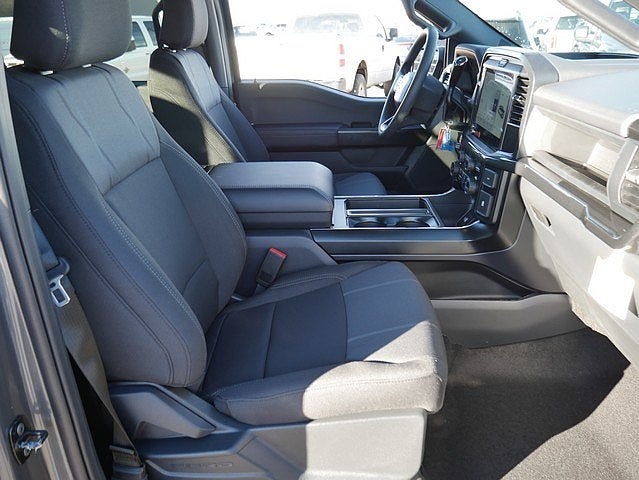 2026 Ford F-150 STX CREW 4WD