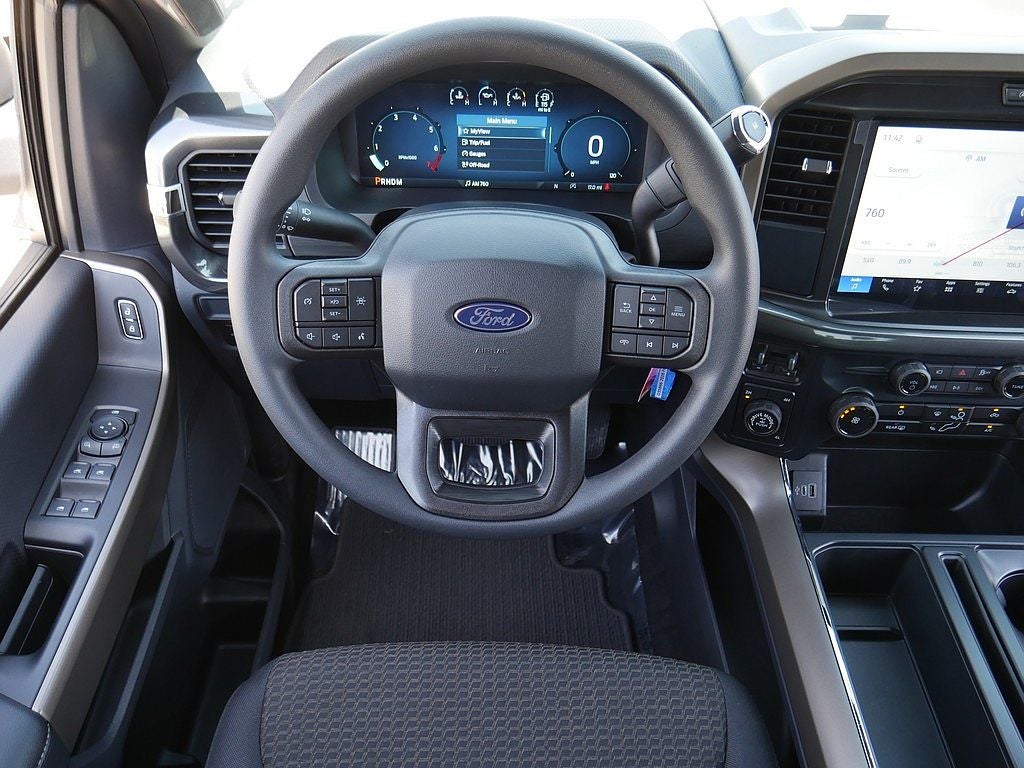 2026 Ford F-150 STX CREW 4WD