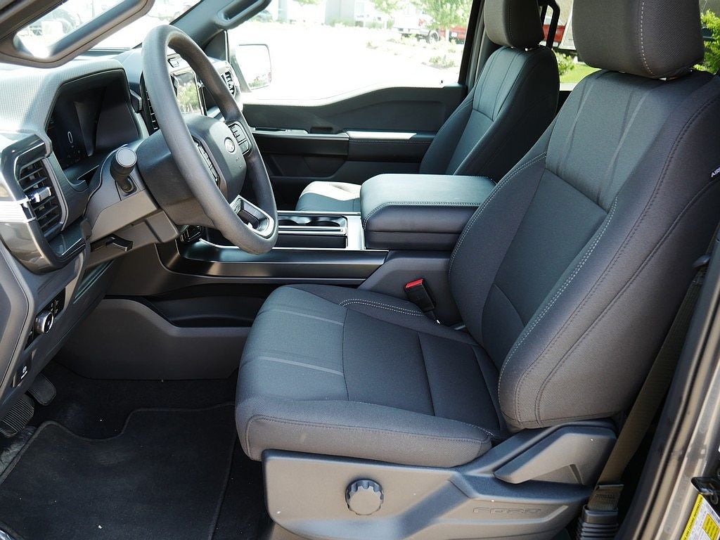 2026 Ford F-150 STX CREW 4WD