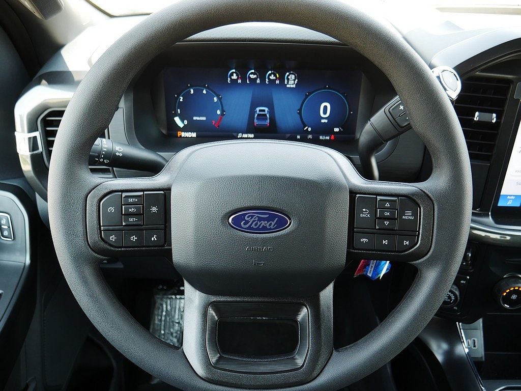 2026 Ford F-150 STX CREW 4WD