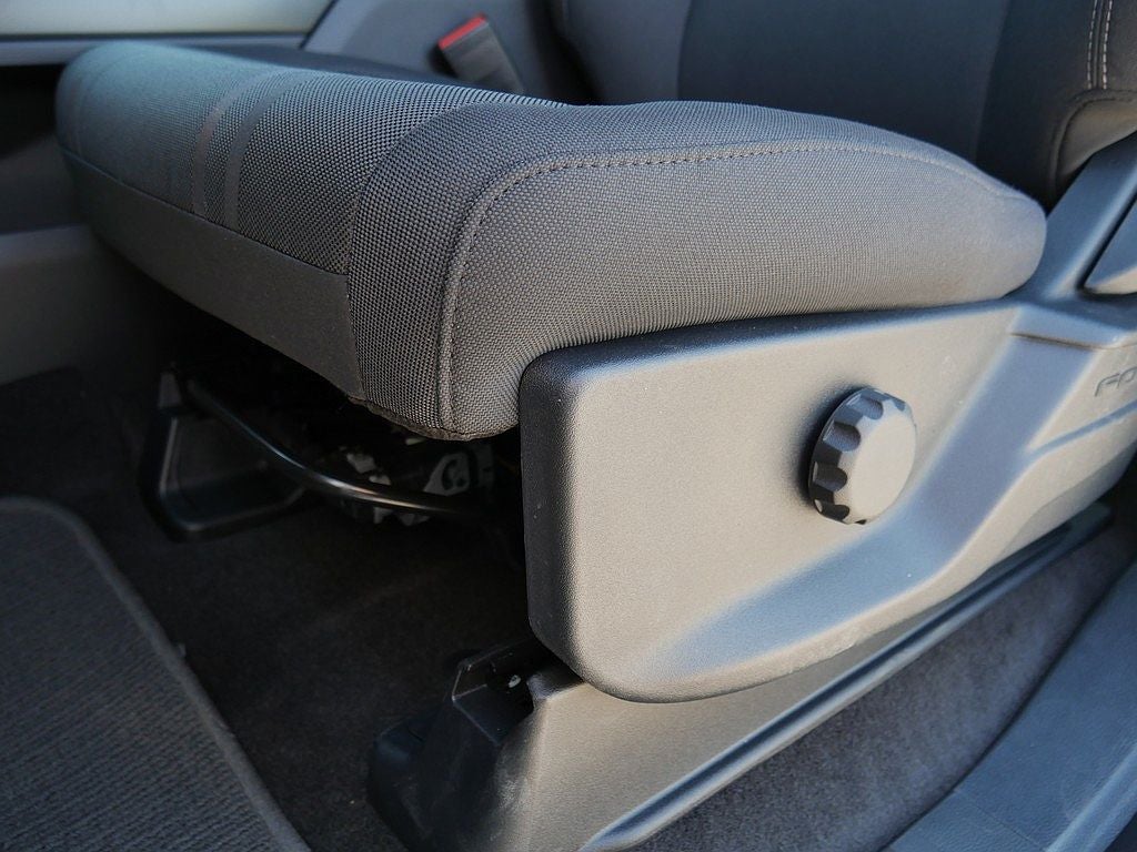2026 Ford F-150 STX CREW 4WD