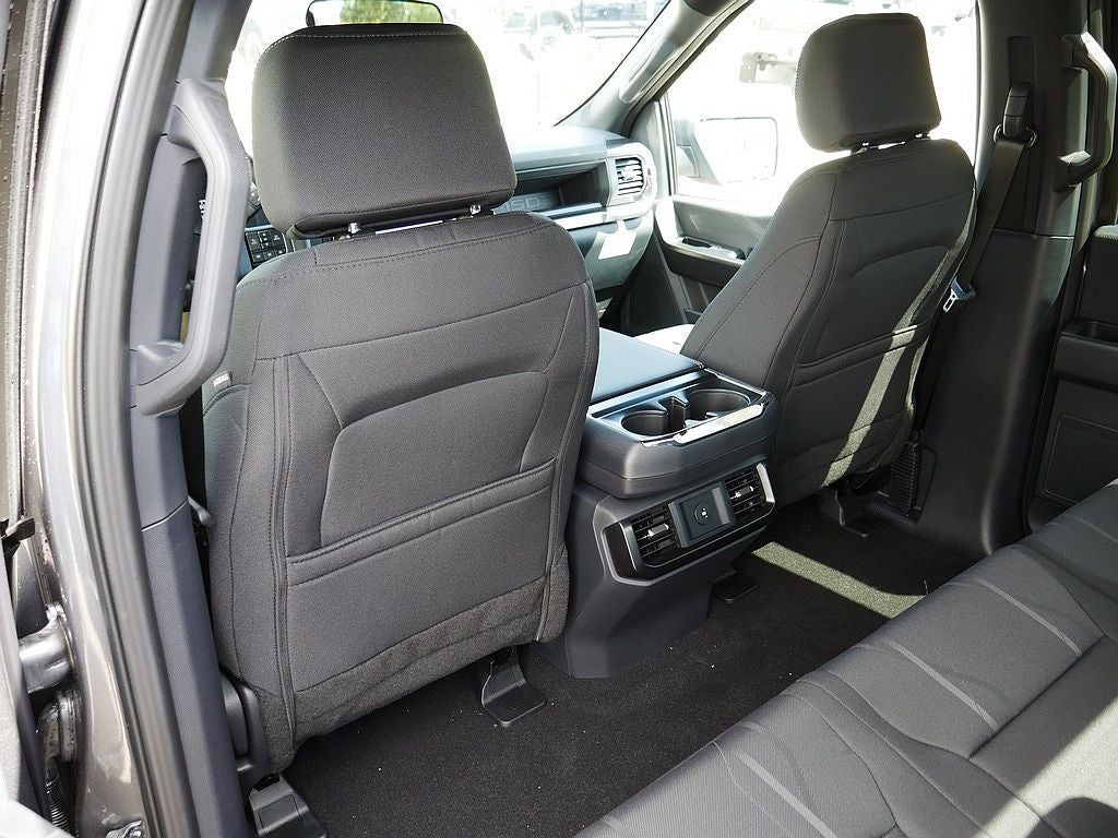 2026 Ford F-150 STX CREW 4WD