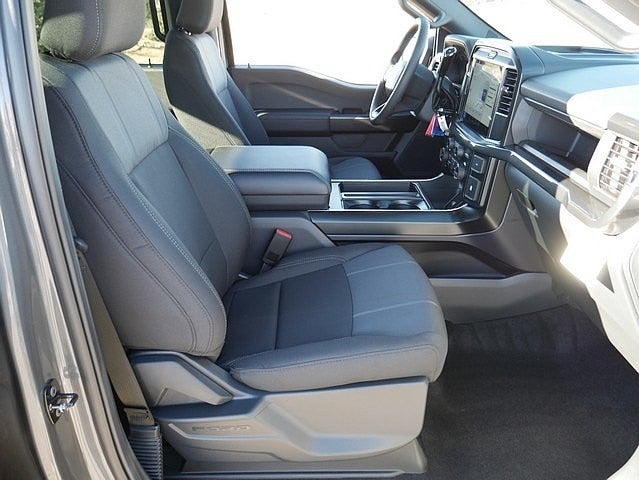 2026 Ford F-150 STX CREW 4WD