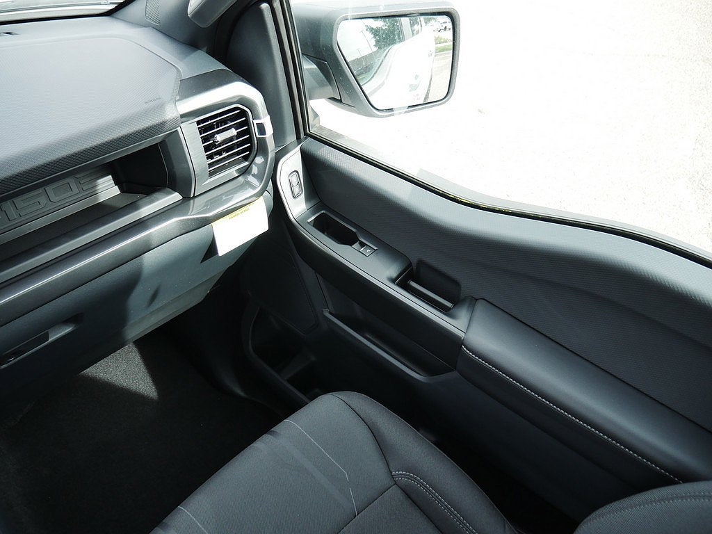 2026 Ford F-150 STX CREW 4WD